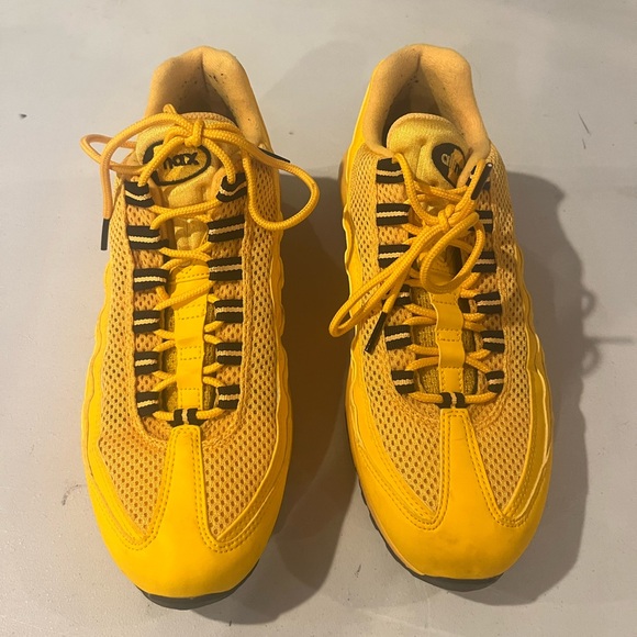 Air Max 95 - Picture 2 of 3